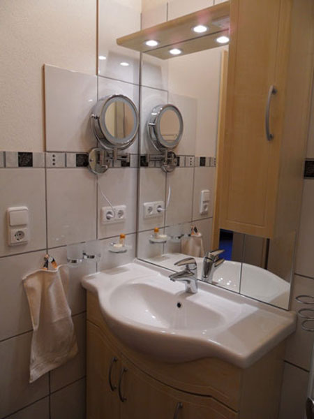 2. Bad/WC in der Ferienwohnung Dach der Alpen